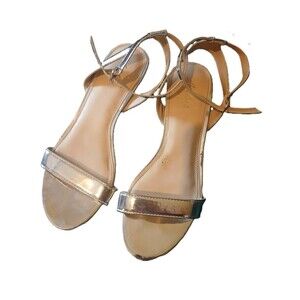 LAST CHANCE Ankis Sz 9M Silver Sandal